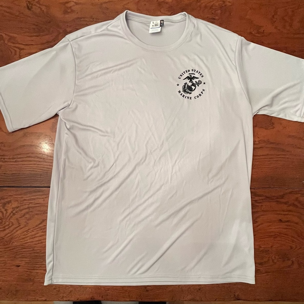 Performance t-shirt size large brand new never worn USMC
